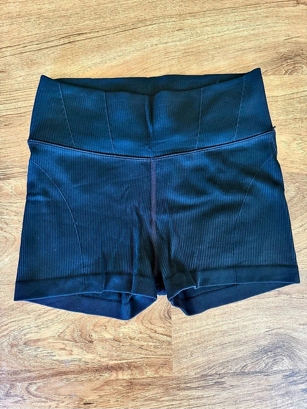 OFFLINE by Aerie Ribbed Corset 2” Bike Shorts in Black